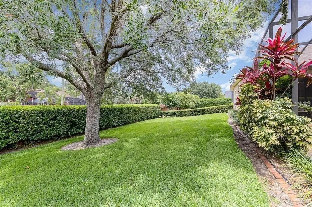 10001 Highland Woods Court Orlando FL 32836