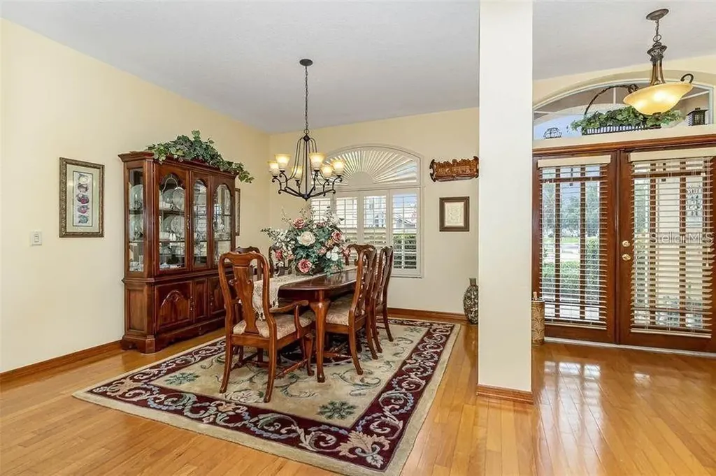 10001 Highland Woods Court Orlando FL 32836