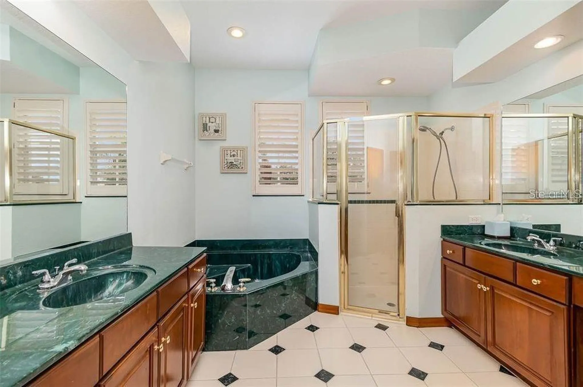 10001 Highland Woods Court Orlando FL 32836