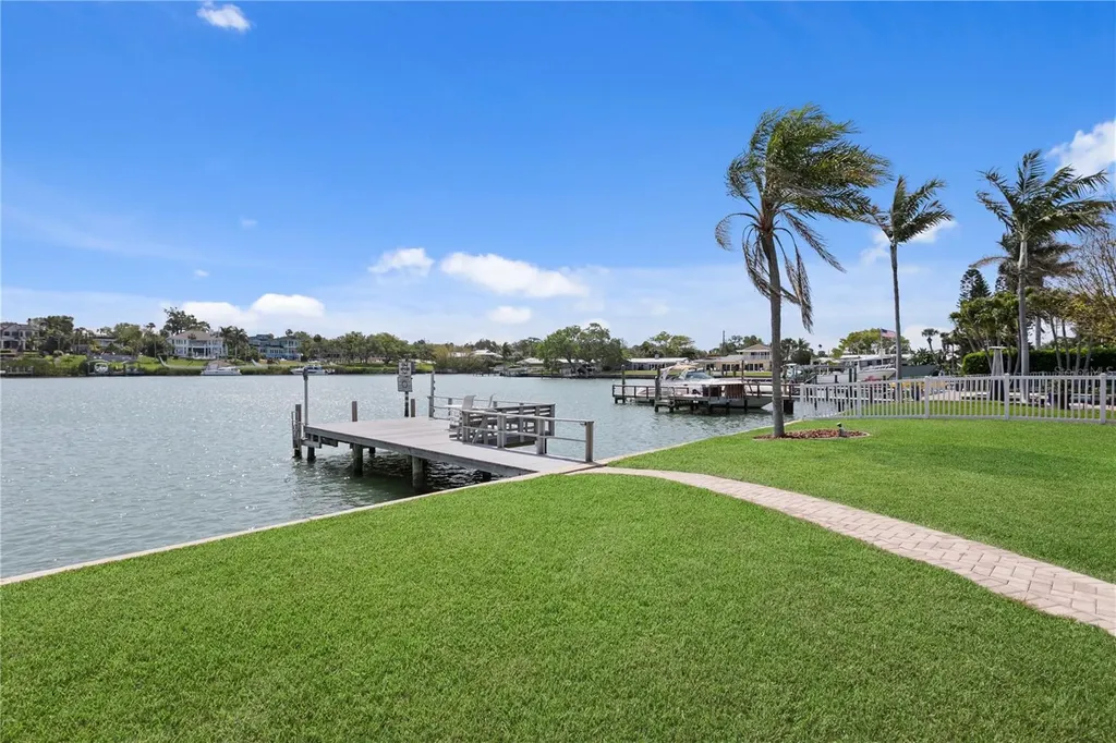 109 Poinciana Lane Largo FL 33770
