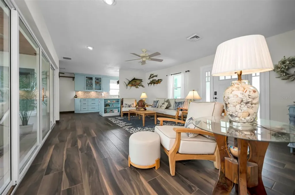 1626 Sea Breeze Drive Tarpon Springs FL 34689