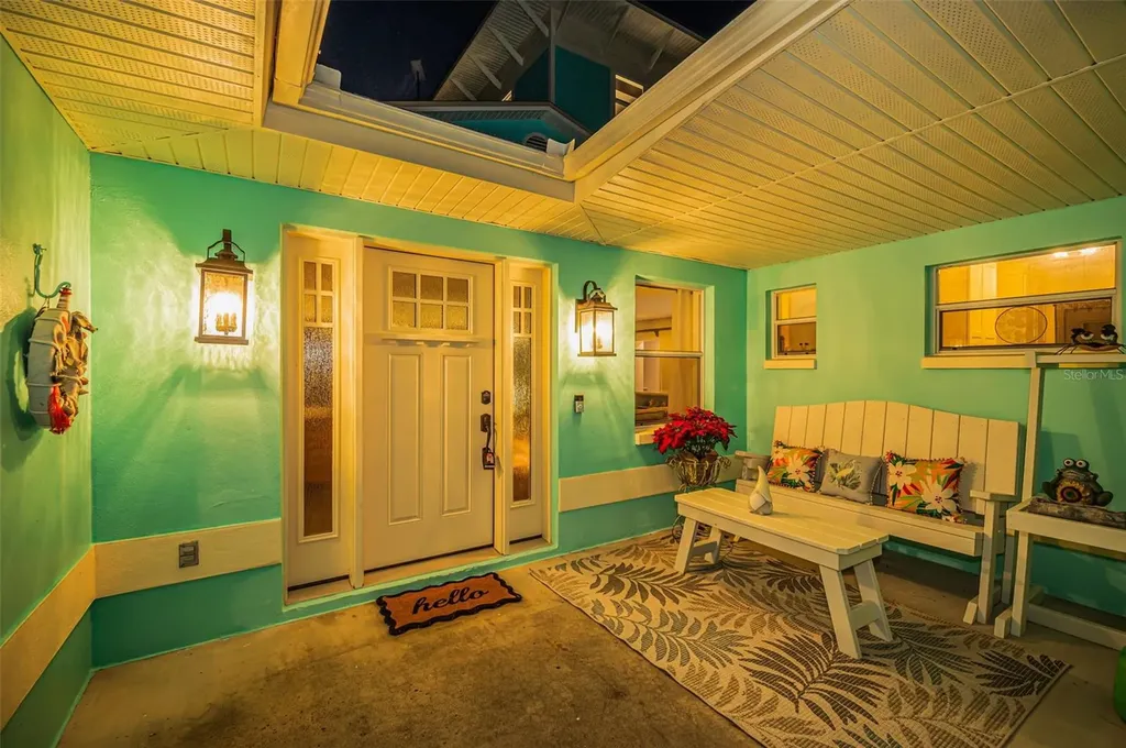 1626 Sea Breeze Drive Tarpon Springs FL 34689