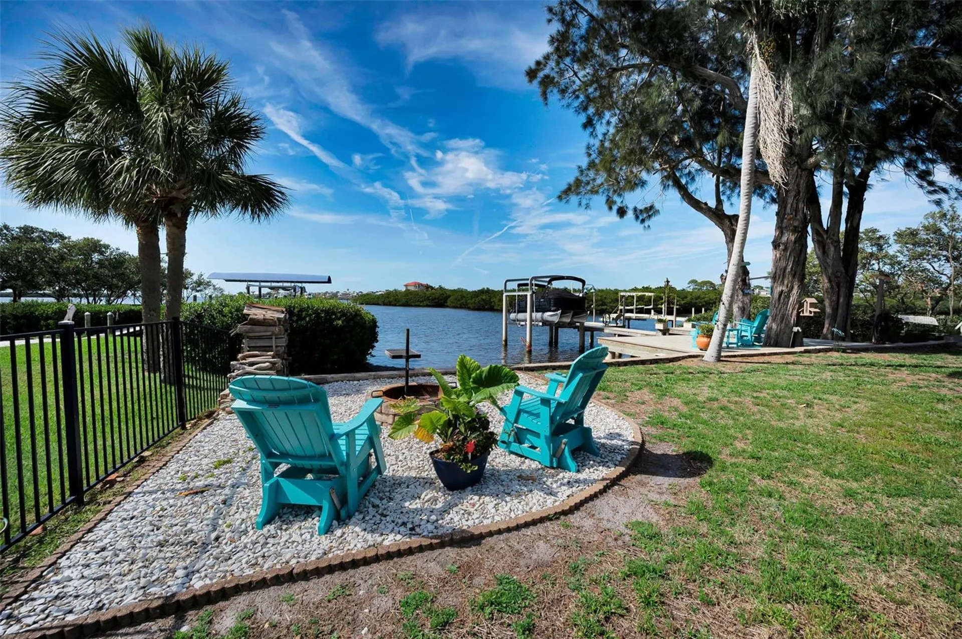 1626 Sea Breeze Drive Tarpon Springs FL 34689