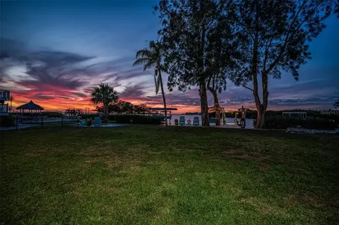 1626 Sea Breeze Drive Tarpon Springs FL 34689