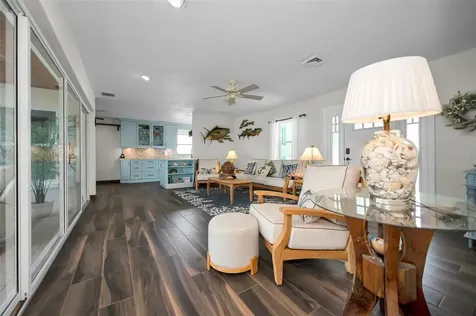1626 Sea Breeze Drive Tarpon Springs FL 34689