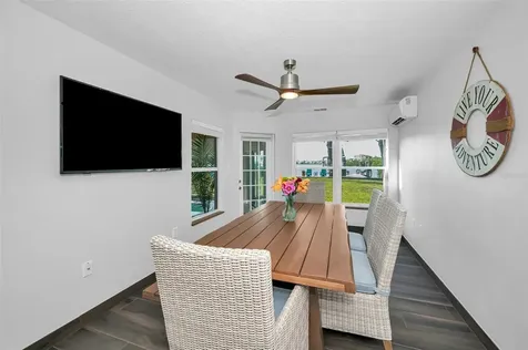 1626 Sea Breeze Drive Tarpon Springs FL 34689