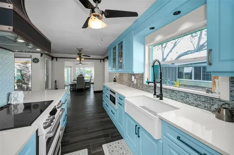 1626 Sea Breeze Drive Tarpon Springs FL 34689