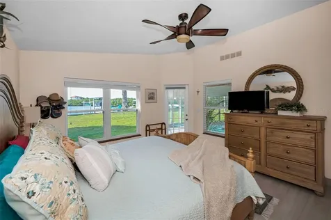 1626 Sea Breeze Drive Tarpon Springs FL 34689