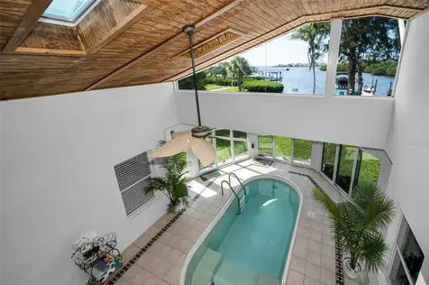 1626 Sea Breeze Drive Tarpon Springs FL 34689