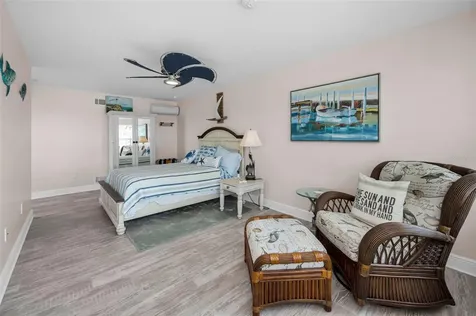 1626 Sea Breeze Drive Tarpon Springs FL 34689