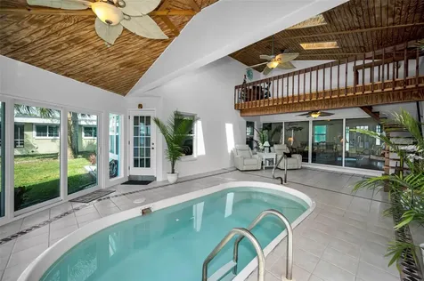 1626 Sea Breeze Drive Tarpon Springs FL 34689