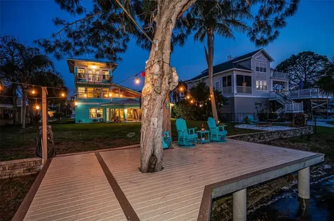 1626 Sea Breeze Drive Tarpon Springs FL 34689