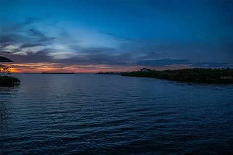 1626 Sea Breeze Drive Tarpon Springs FL 34689