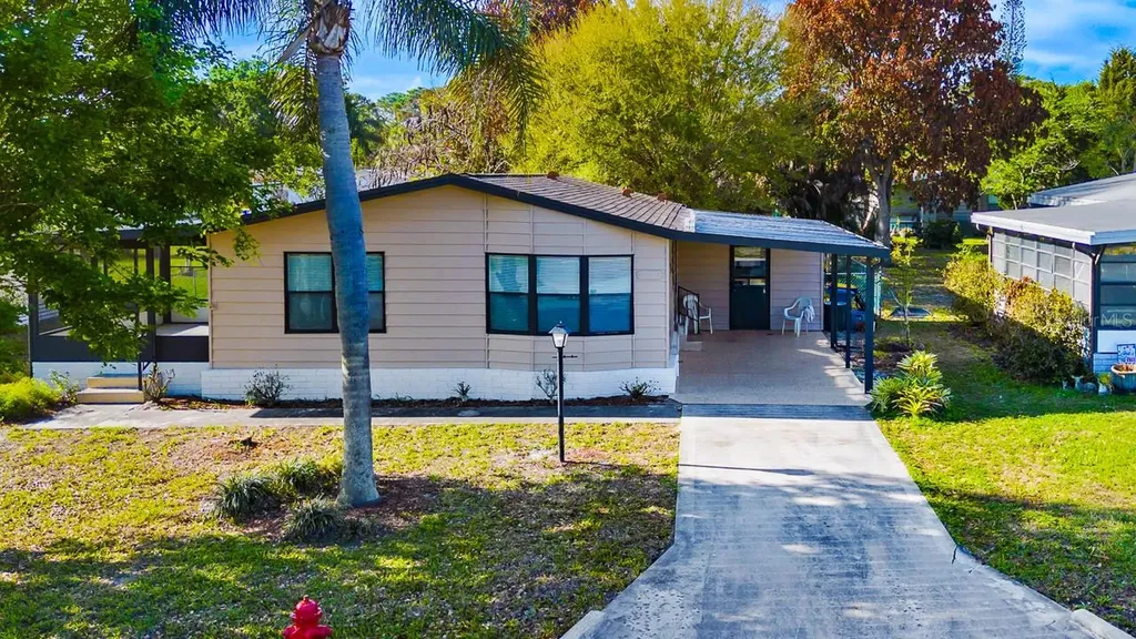 2828 SW Toronado Trail Stuart FL 34997