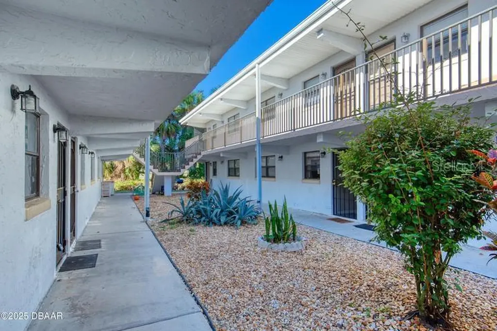 1504 Virginia Avenue Daytona Beach FL 32114