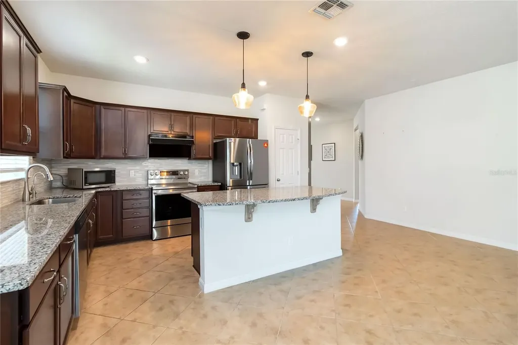2196 Bur Oak Boulevard St Cloud FL 34771