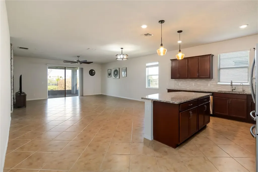 2196 Bur Oak Boulevard St Cloud FL 34771
