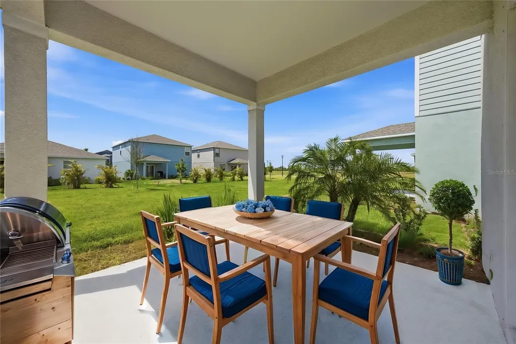 17837 Haden Cove Parrish FL 34219
