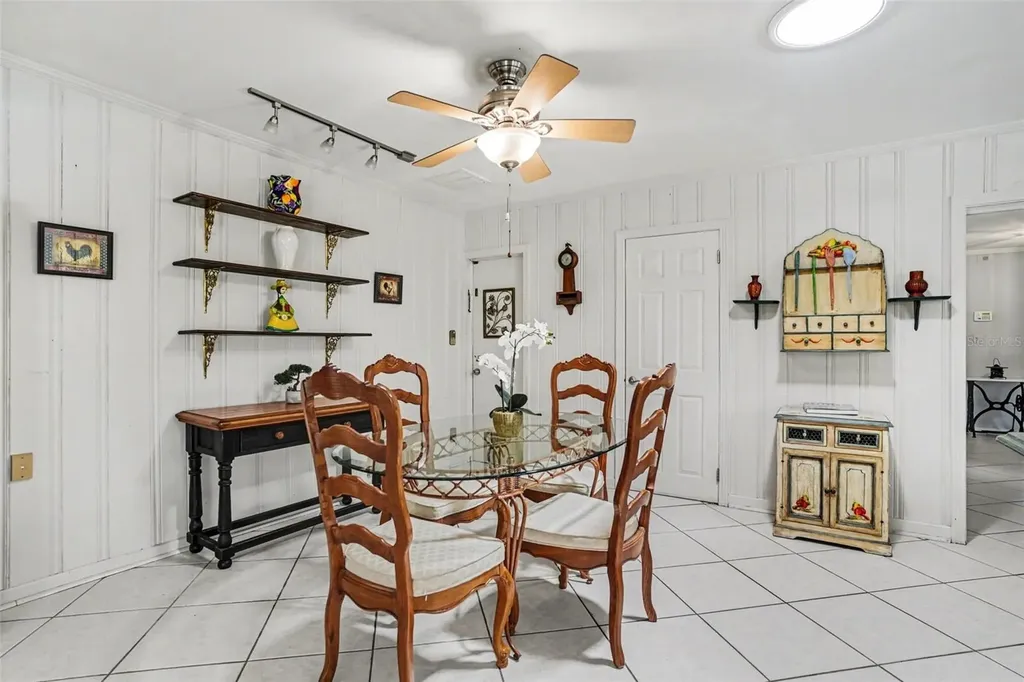 1350 Eckles Drive Tampa FL 33612