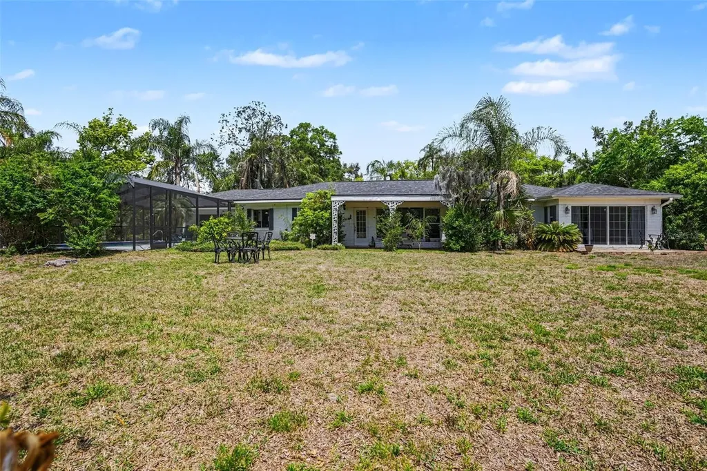 1350 Eckles Drive Tampa FL 33612