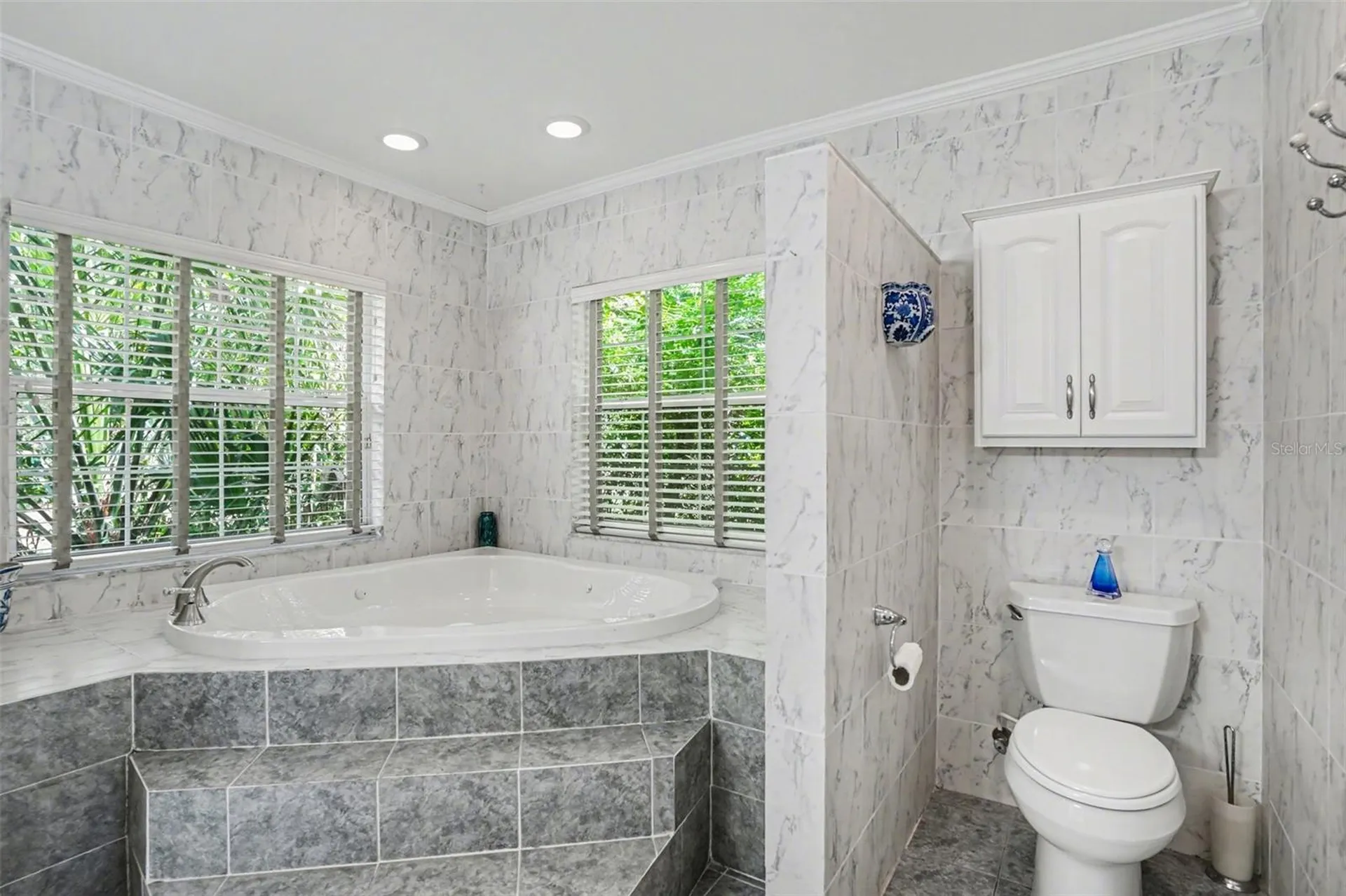 1350 Eckles Drive Tampa FL 33612