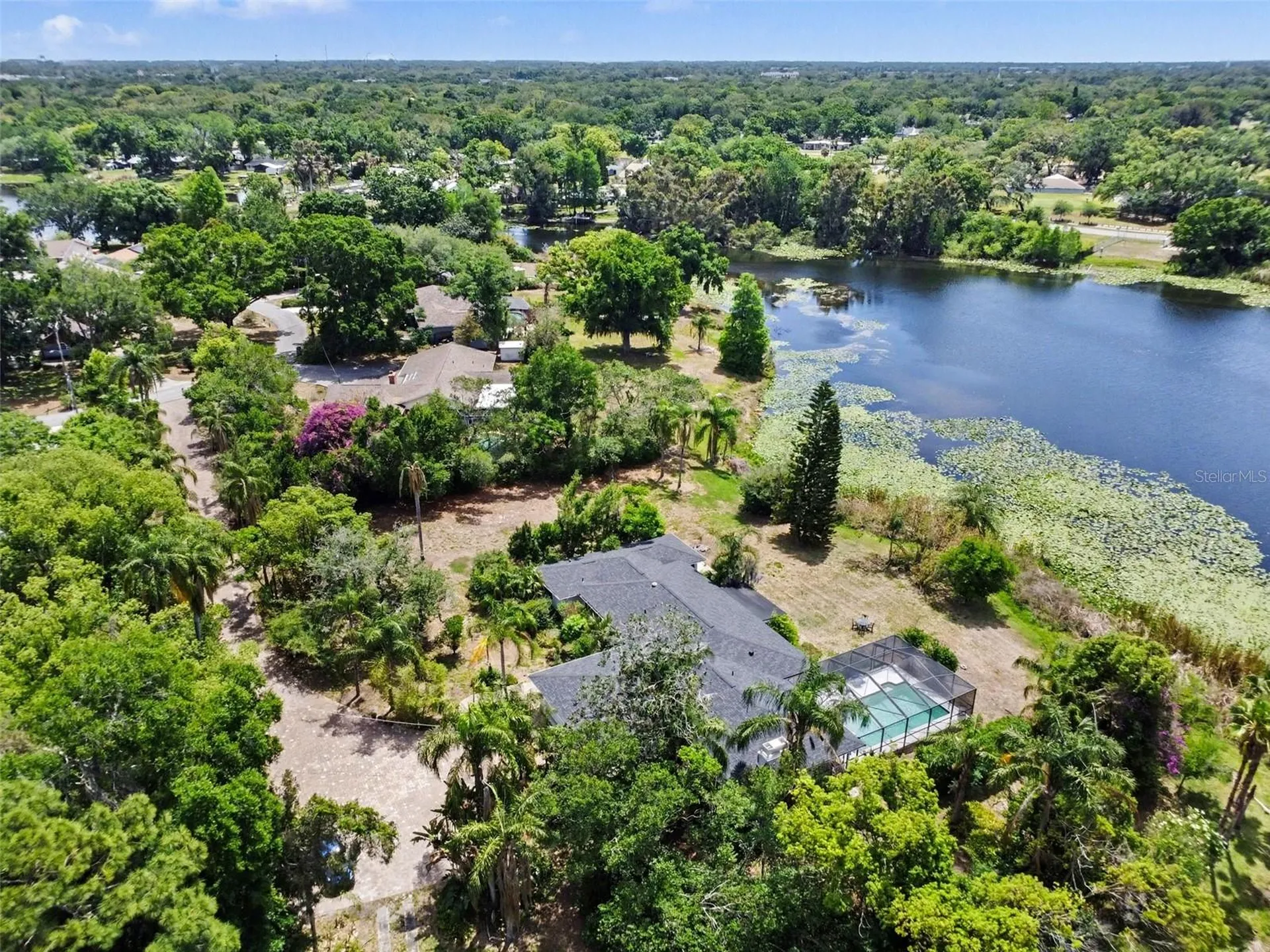 1350 Eckles Drive Tampa FL 33612