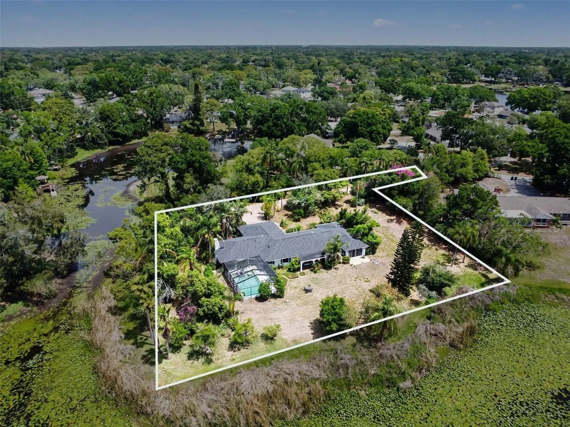 1350 Eckles Drive Tampa FL 33612