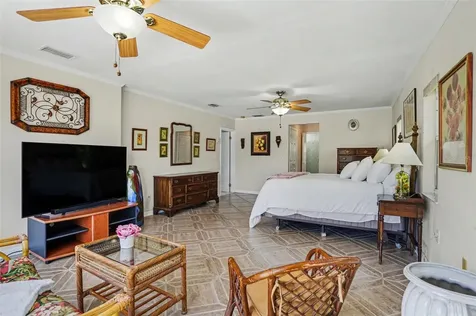 1350 Eckles Drive Tampa FL 33612