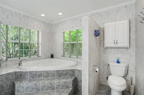1350 Eckles Drive Tampa FL 33612