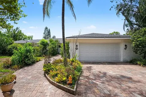 1350 Eckles Drive Tampa FL 33612