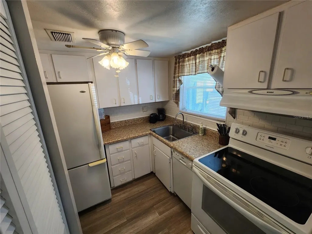5842 Welcome Road Bradenton FL 34207