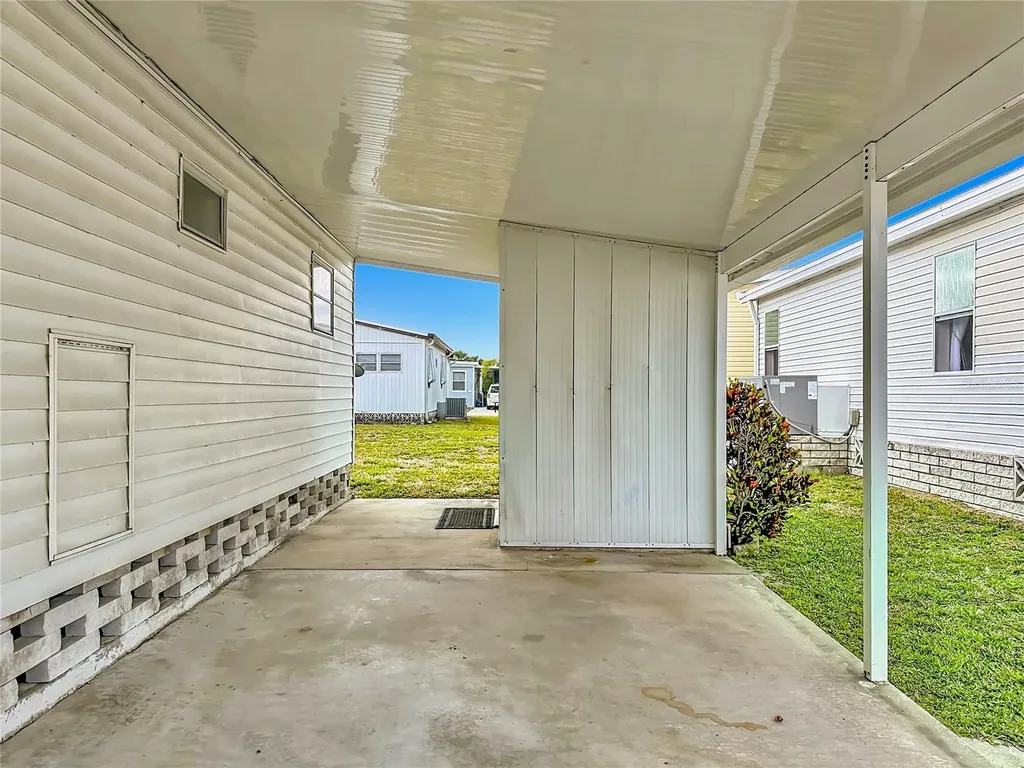 80 Del Rio Drive Palmetto FL 34221