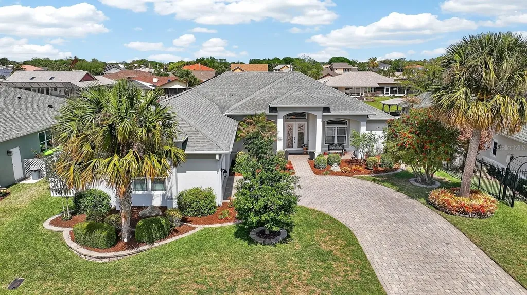 11 Cottonton Court Palm Coast FL 32137