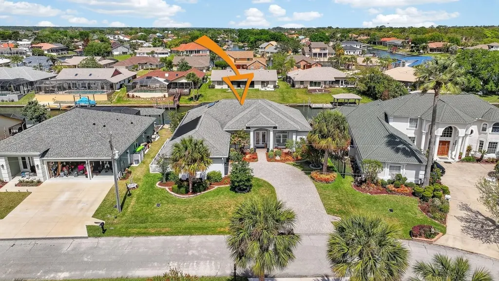 11 Cottonton Court Palm Coast FL 32137