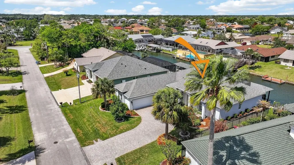 11 Cottonton Court Palm Coast FL 32137