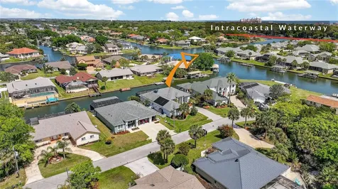 11 Cottonton Court Palm Coast FL 32137