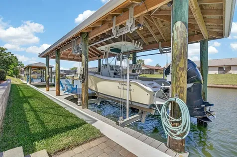 11 Cottonton Court Palm Coast FL 32137