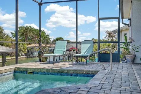 11 Cottonton Court Palm Coast FL 32137