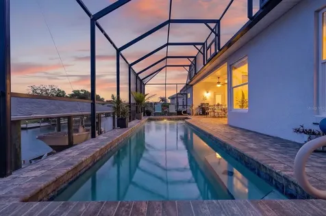 11 Cottonton Court Palm Coast FL 32137