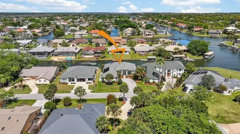 11 Cottonton Court Palm Coast FL 32137