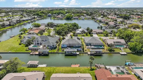 11 Cottonton Court Palm Coast FL 32137