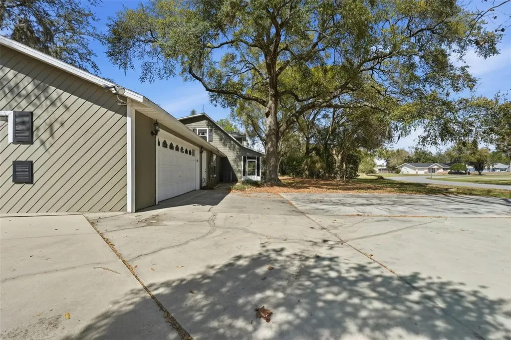 12311 N Putney Court Leesburg FL 34788