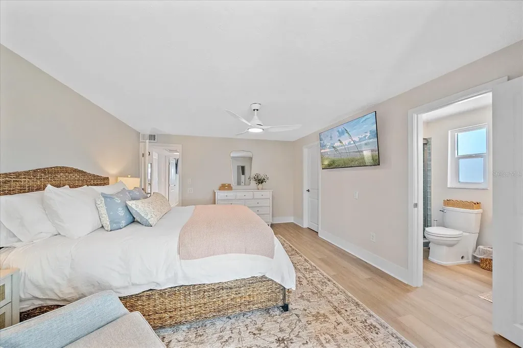 914 Spanish Drive S Longboat Key FL 34228