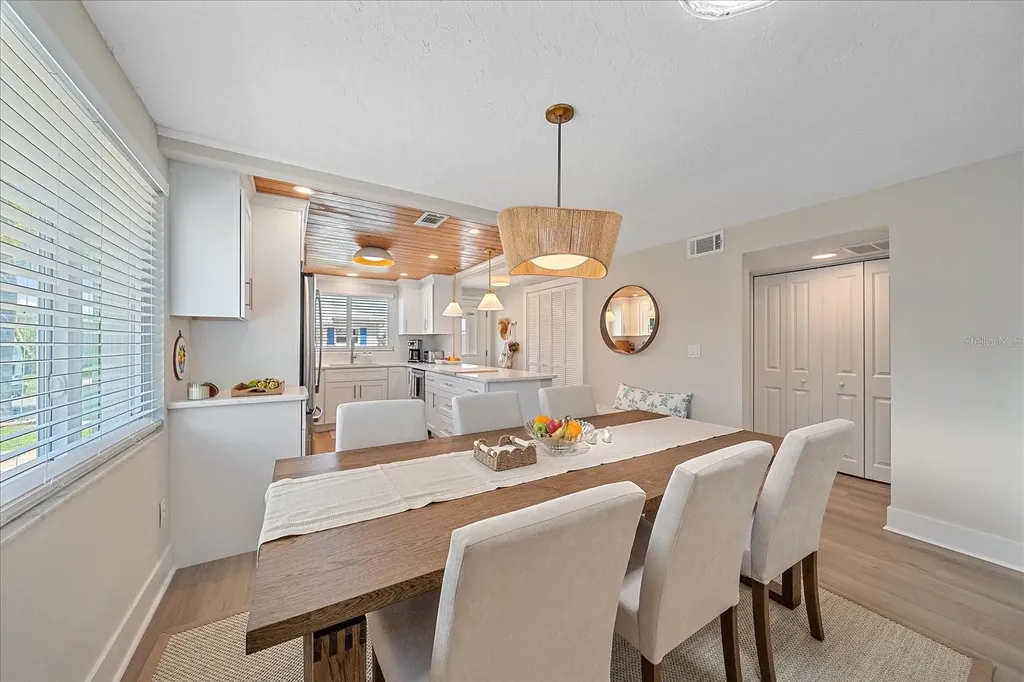 914 Spanish Drive S Longboat Key FL 34228
