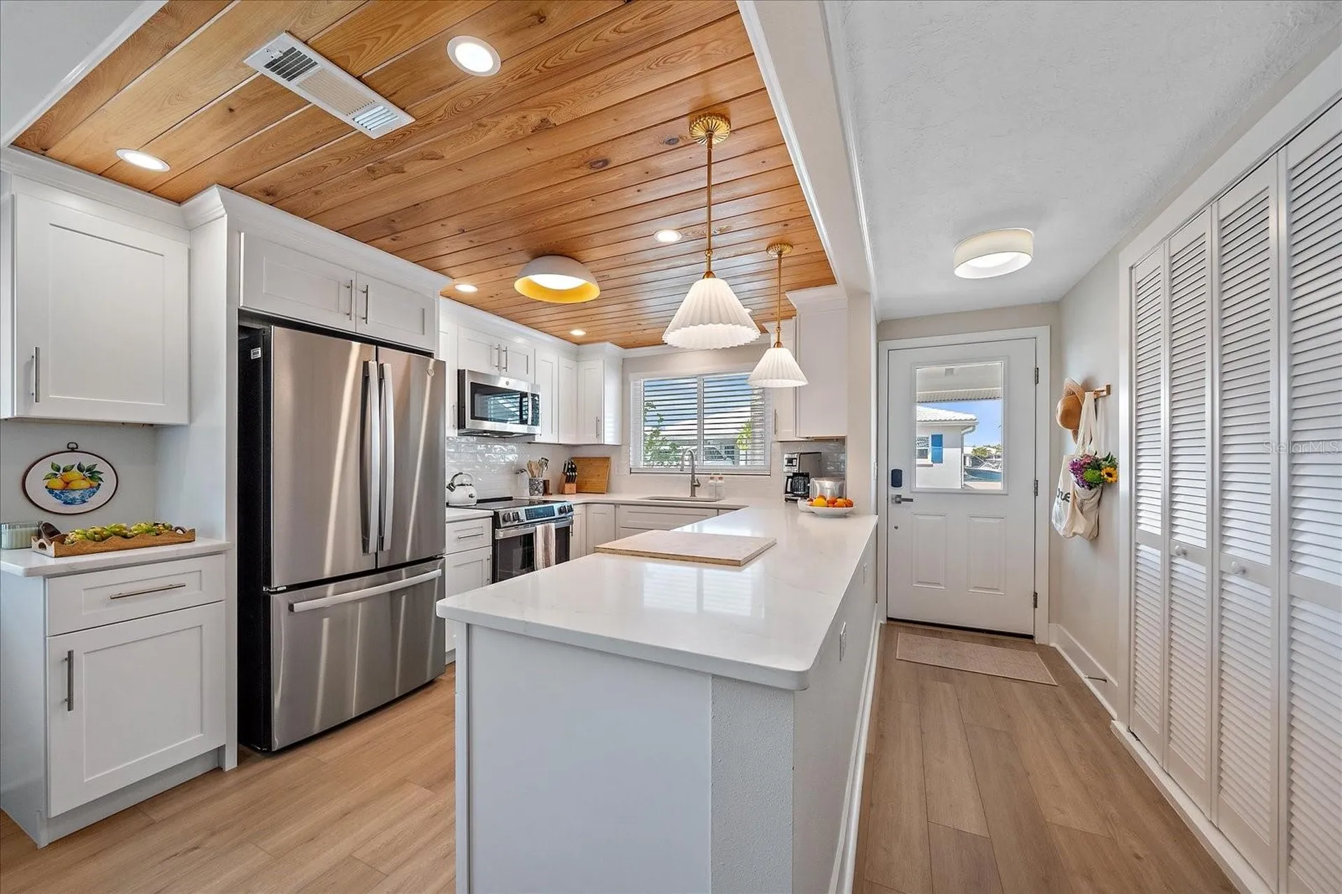 914 Spanish Drive S Longboat Key FL 34228