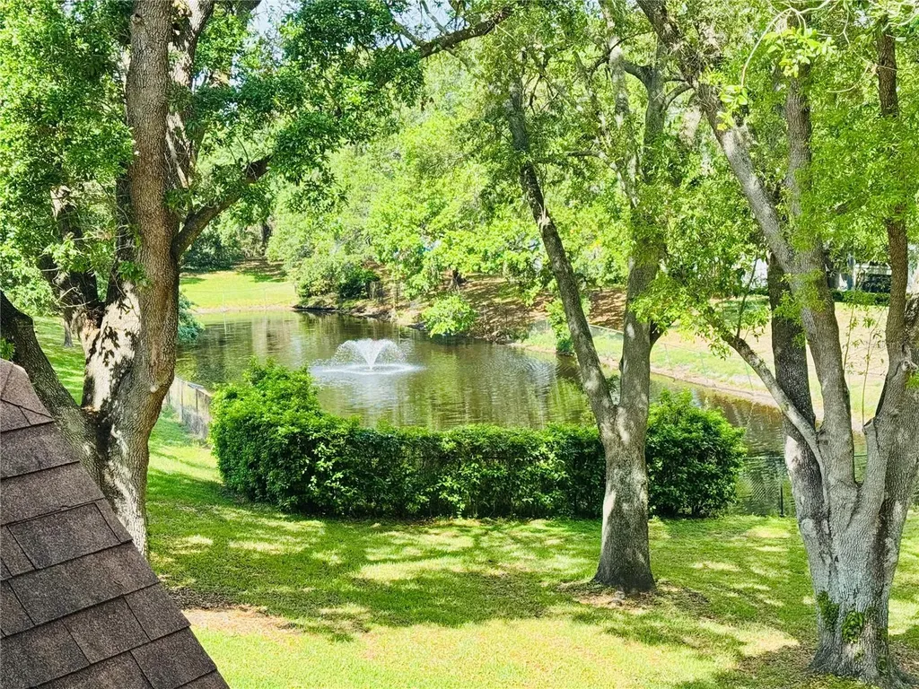 385 Woodside Drive Altamonte Springs FL 32701