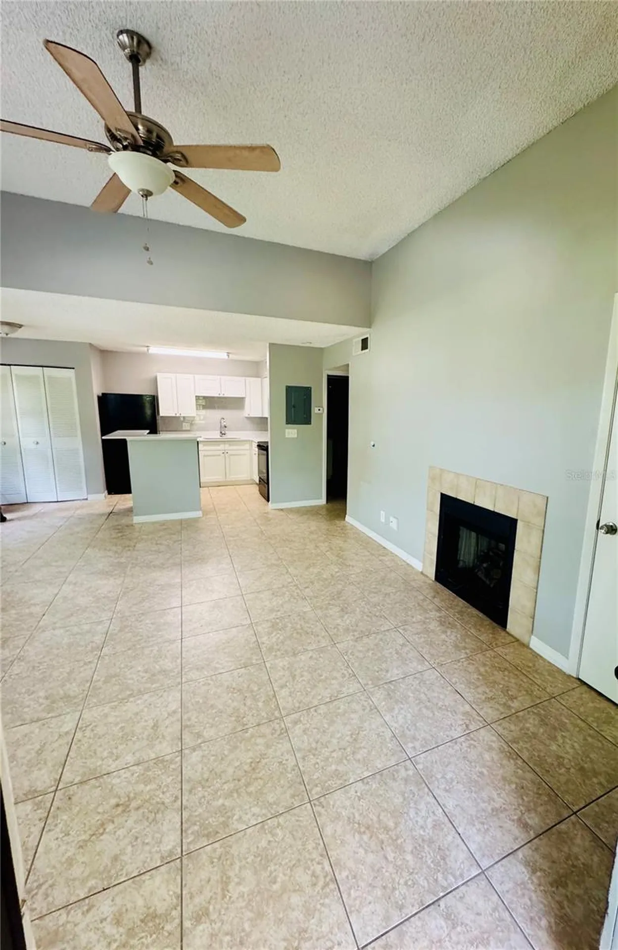 385 Woodside Drive Altamonte Springs FL 32701