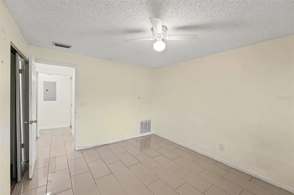 3850 13th Avenue N St Petersburg FL 33713