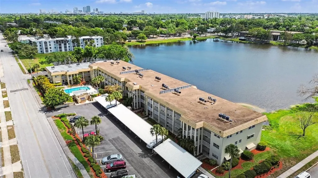 3850 13th Avenue N St Petersburg FL 33713