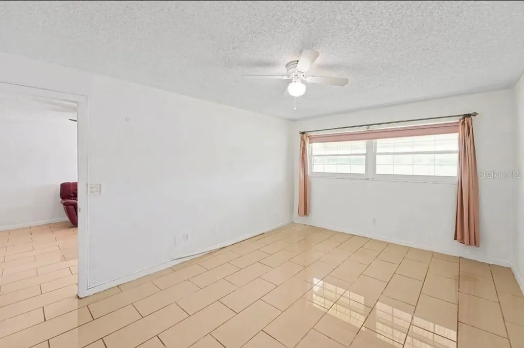 3850 13th Avenue N St Petersburg FL 33713